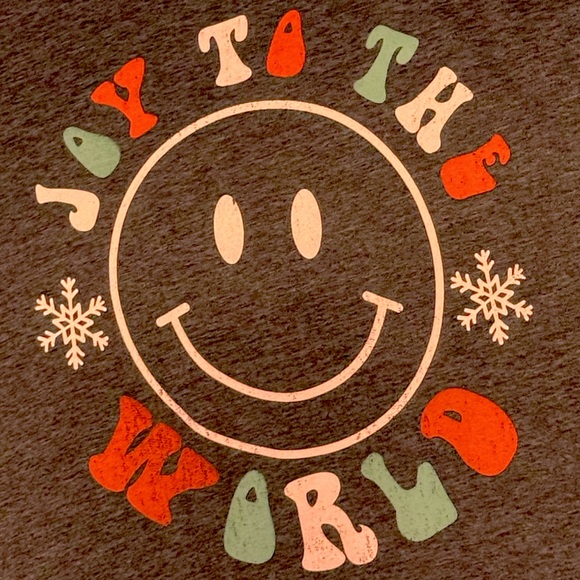 JOY TO THE WORLD * Christmas TEE * Short Sleeves for Warm Weather * Smiley Face - Picture 2 of 6